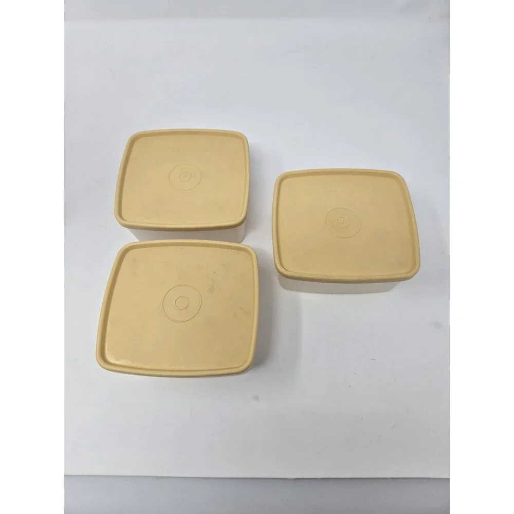 VINTAGE TUPPERWARE LOT OF 12 FOOD STORAGE CONTAINERS KHAKI SAND LIDS STACKABLE